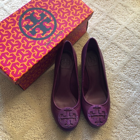 Tory Burch Sally Wedges - Picture 1 of 6